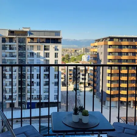 Apartment Sweet Pearl