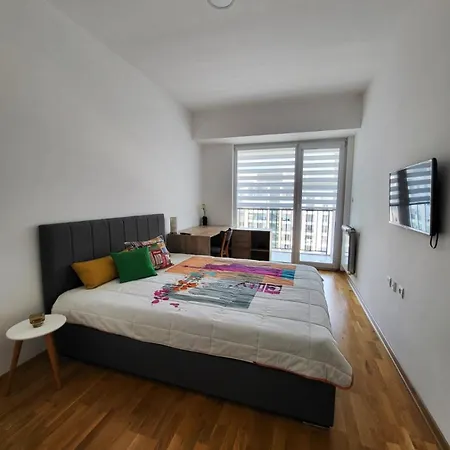 Apartment Sweet Pearl *