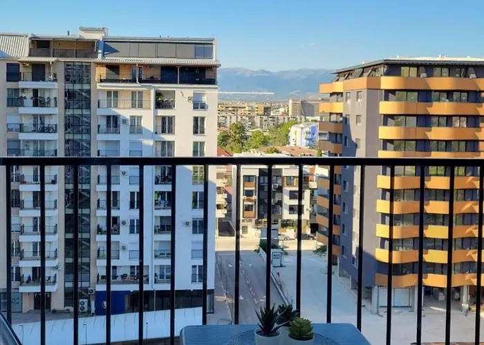 Apartment Sweet Pearl